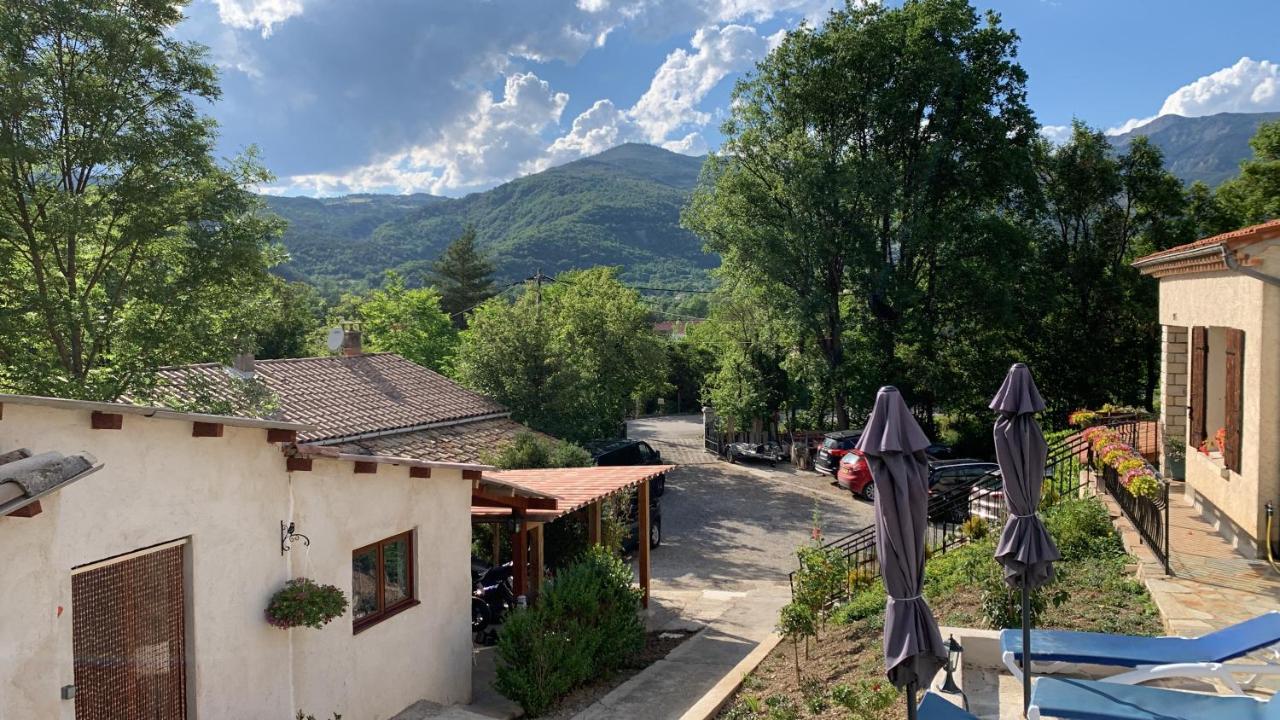 Maison Castellane Chambre D'Hotes B&B Luaran gambar