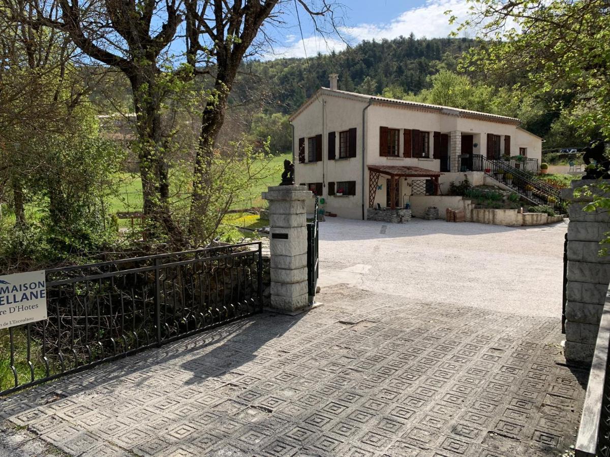 Maison Castellane Chambre D'Hotes B&B Luaran gambar