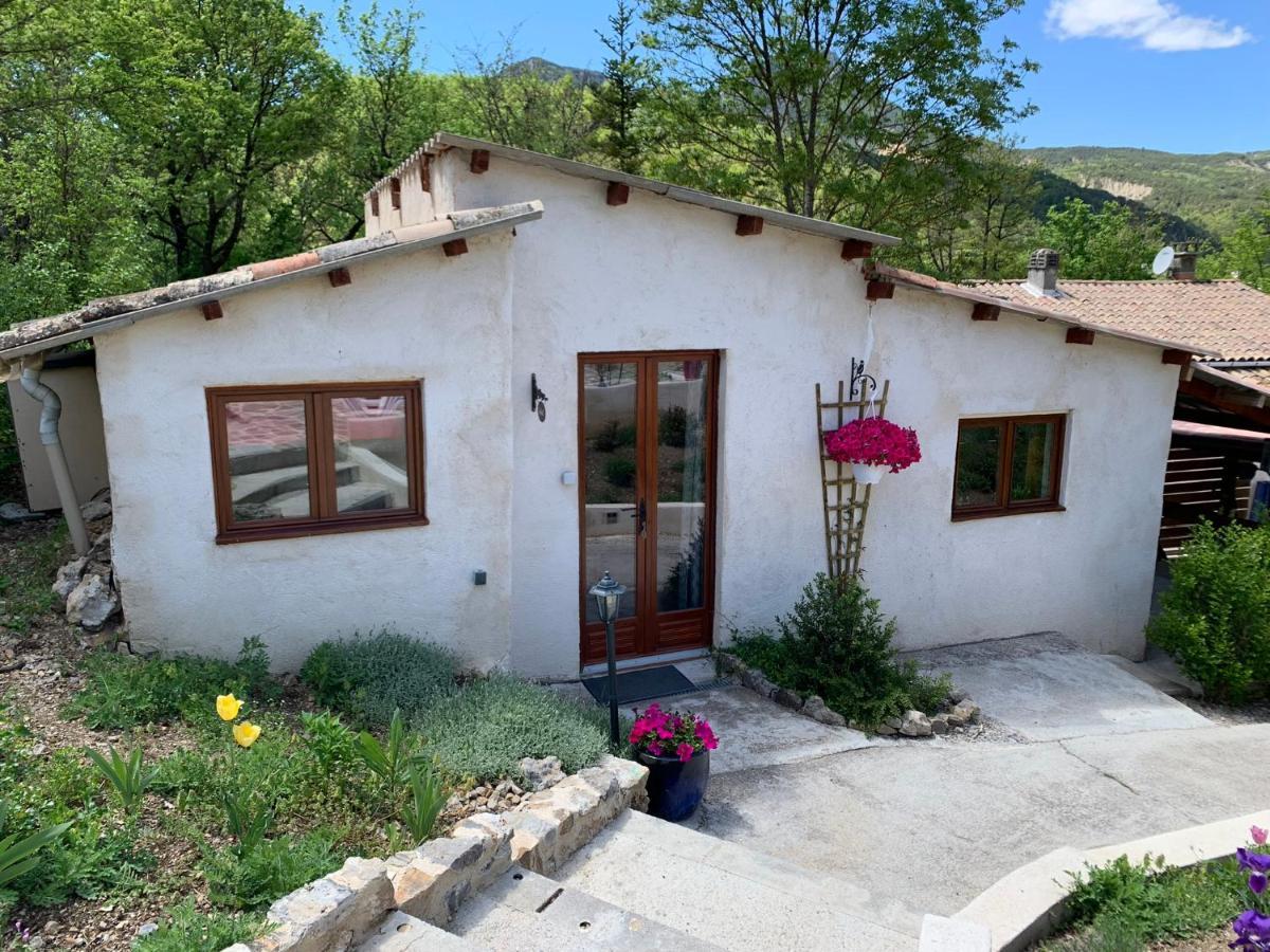 Maison Castellane Chambre D'Hotes B&B Luaran gambar