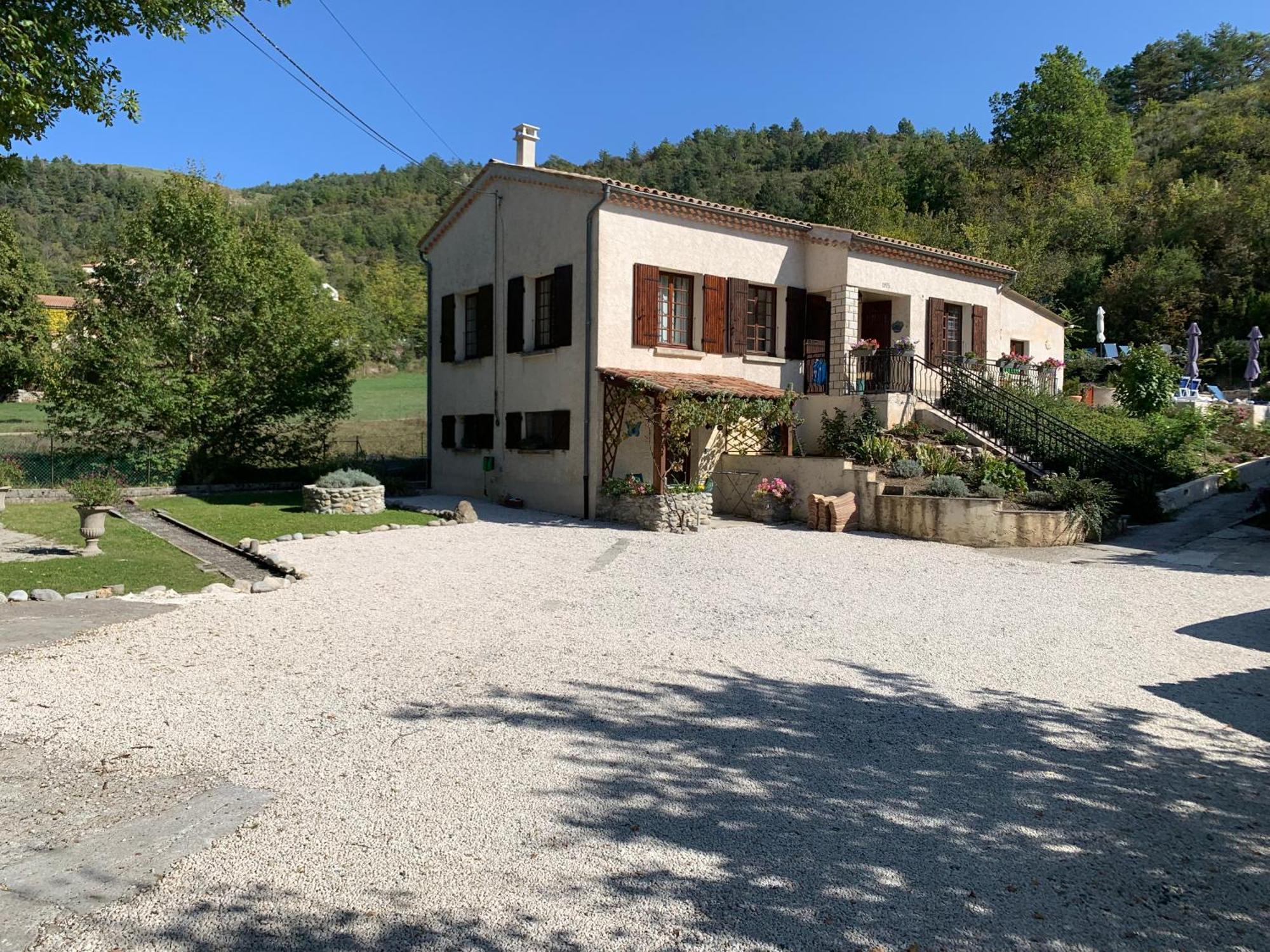 Maison Castellane Chambre D'Hotes B&B Luaran gambar