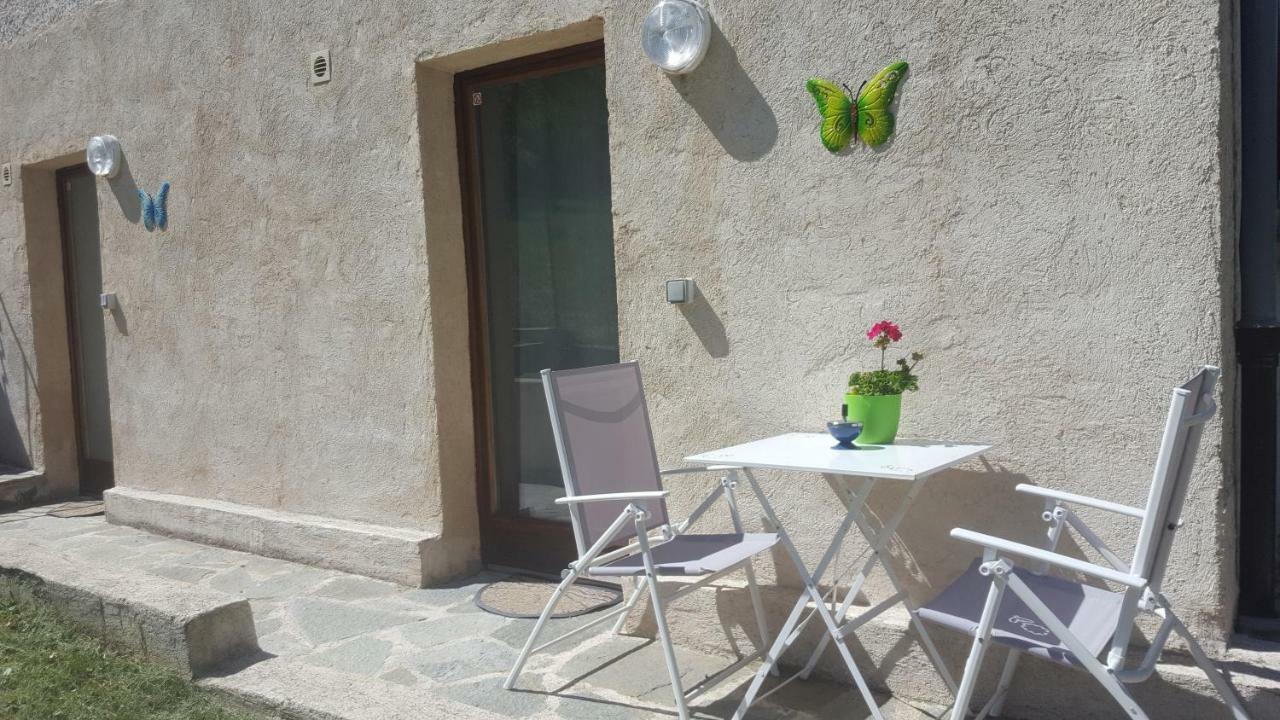 Maison Castellane Chambre D'Hotes B&B Luaran gambar