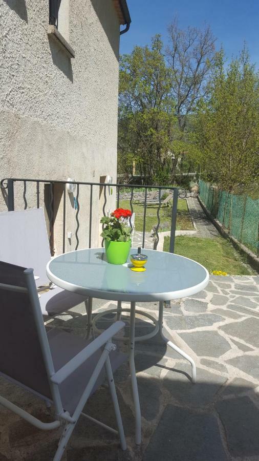 Maison Castellane Chambre D'Hotes B&B Luaran gambar
